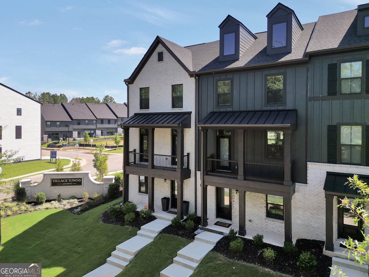 115 Climbing Ivy Circle - Photo 1