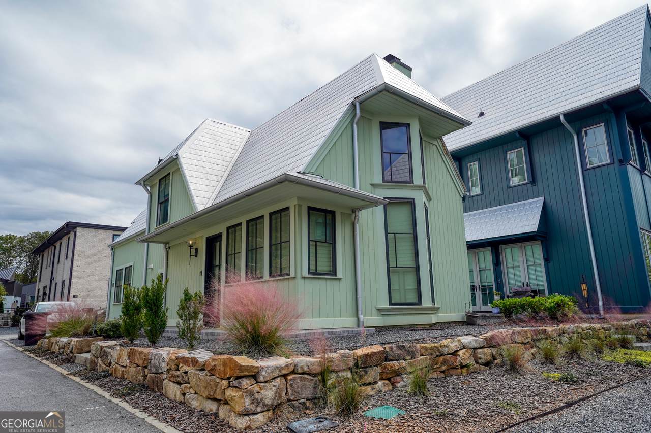 110 Channing Lane - Photo 1