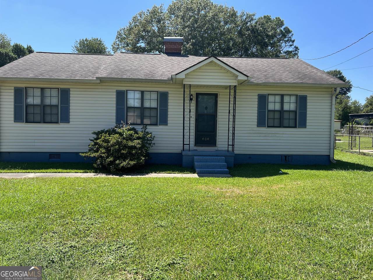 404 Mcarthur Boulevard - Photo 1