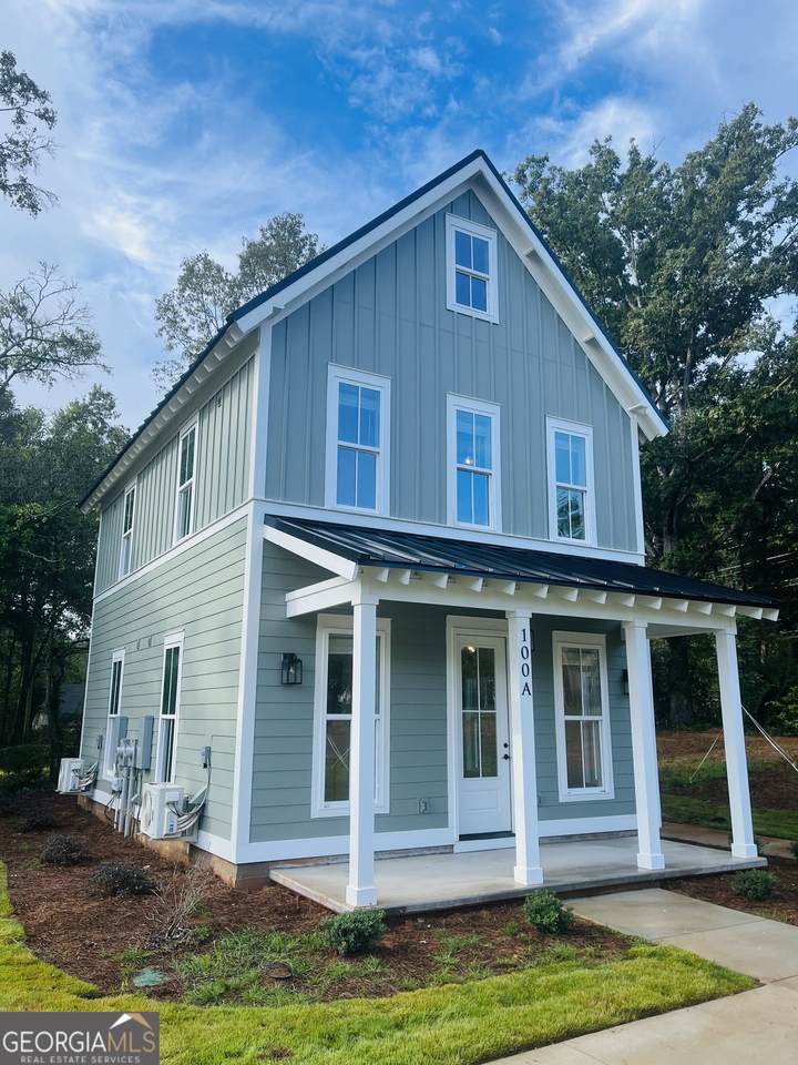 100 Gardenia Lane - Photo 1