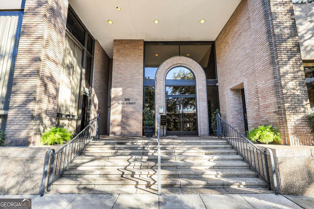 300 Bull Street - Photo 1