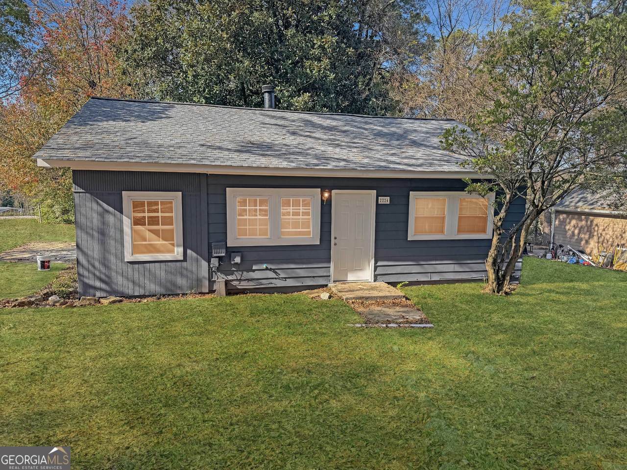 2224 Elizabeth Avenue - Photo 1