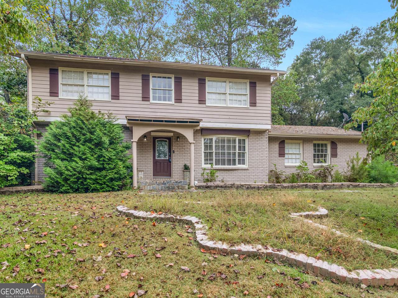 262 Rhodes Drive - Photo 1