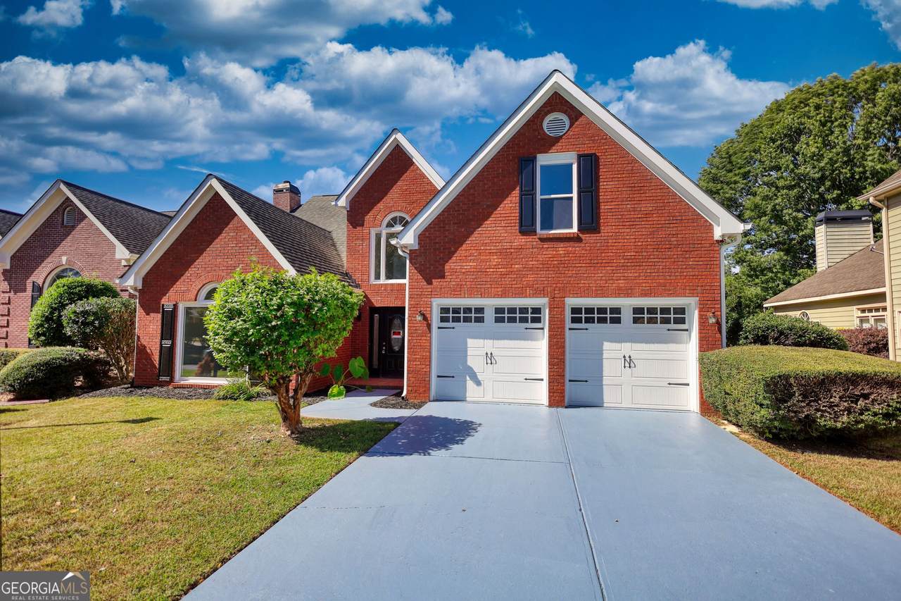 2111 Highland Club Drive - Photo 1