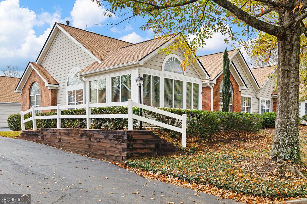 3735 Vineyards Lake Circle - Photo 1