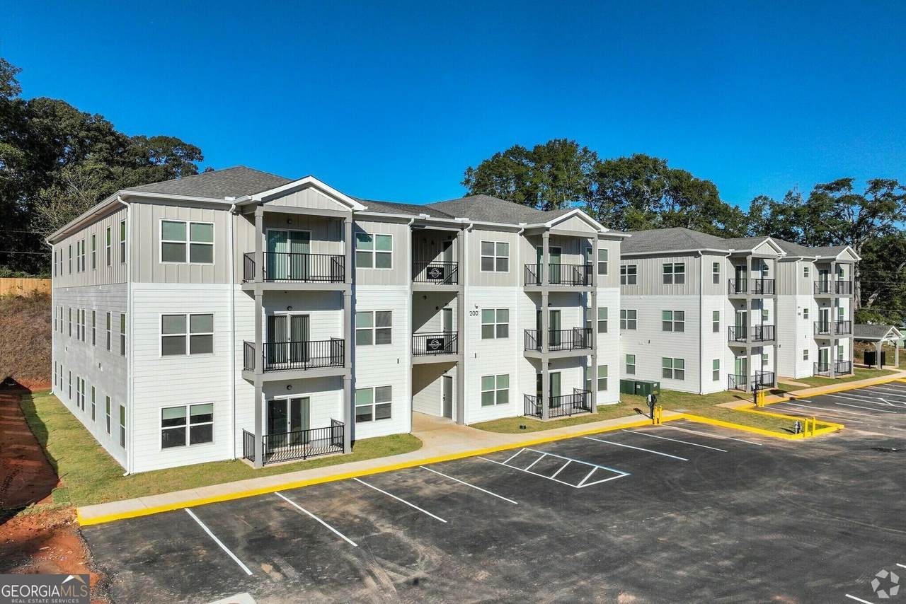 209 Boozer Street - Photo 1