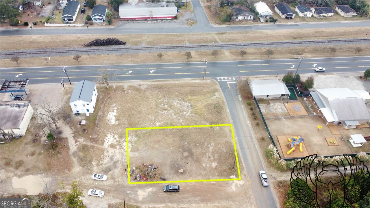 110 112 N Madison Street - Photo 1