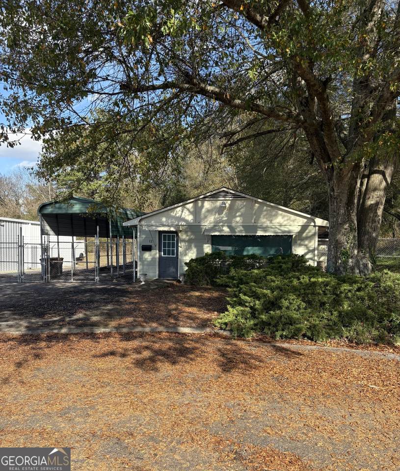 12 Commerce Court - Photo 1