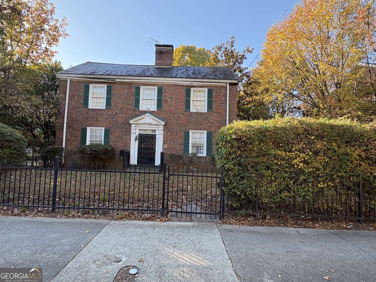 686 Beckwith Street - Photo 1