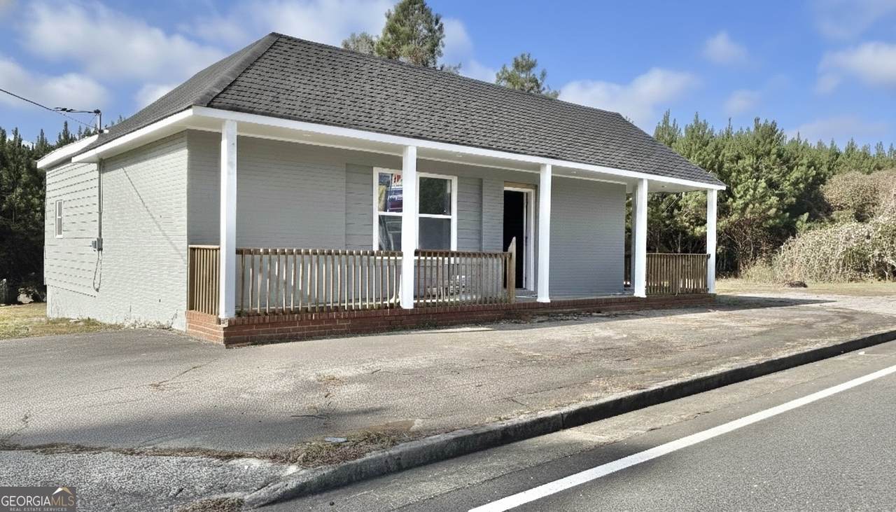 2563 Roosevelt Highway - Photo 1