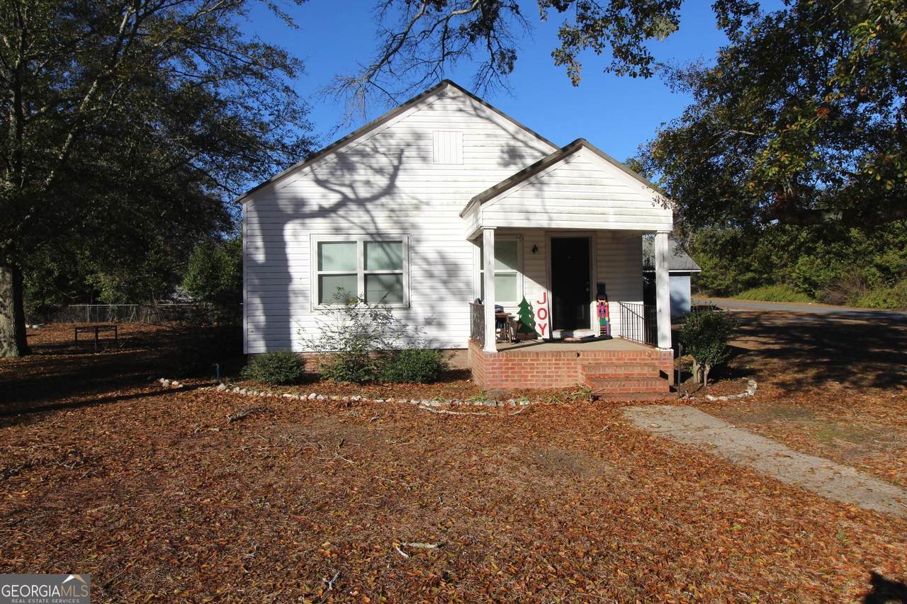 2 Forest Avenue - Photo 1