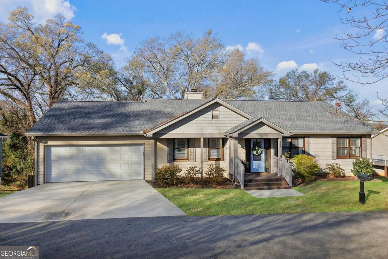 131 Holiday Street - Photo 1