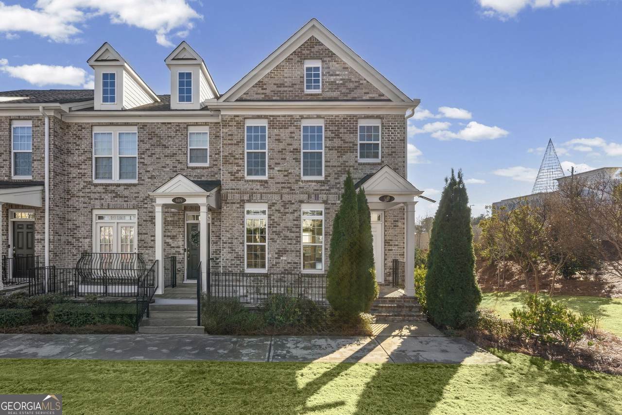 611 Hanlon Way - Photo 1