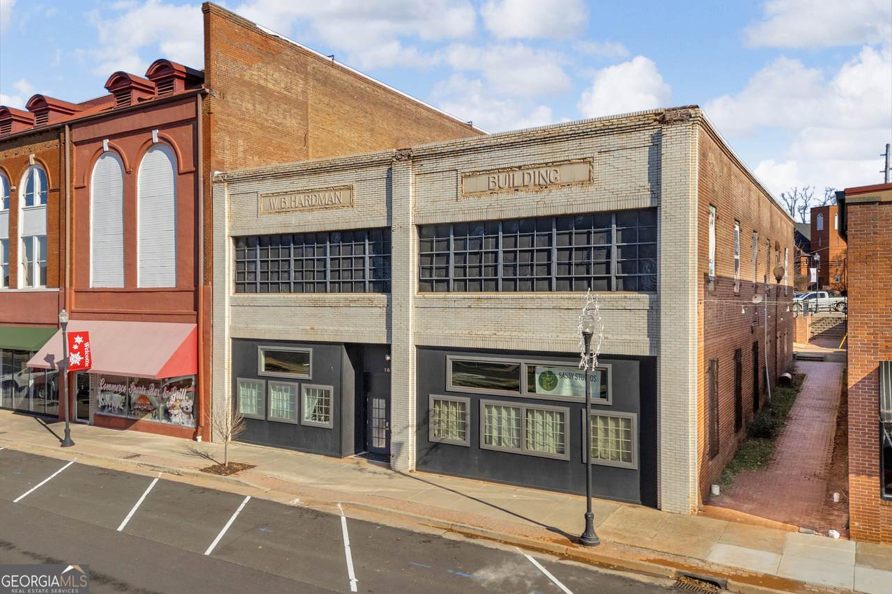 1642 Broad Street - Photo 1