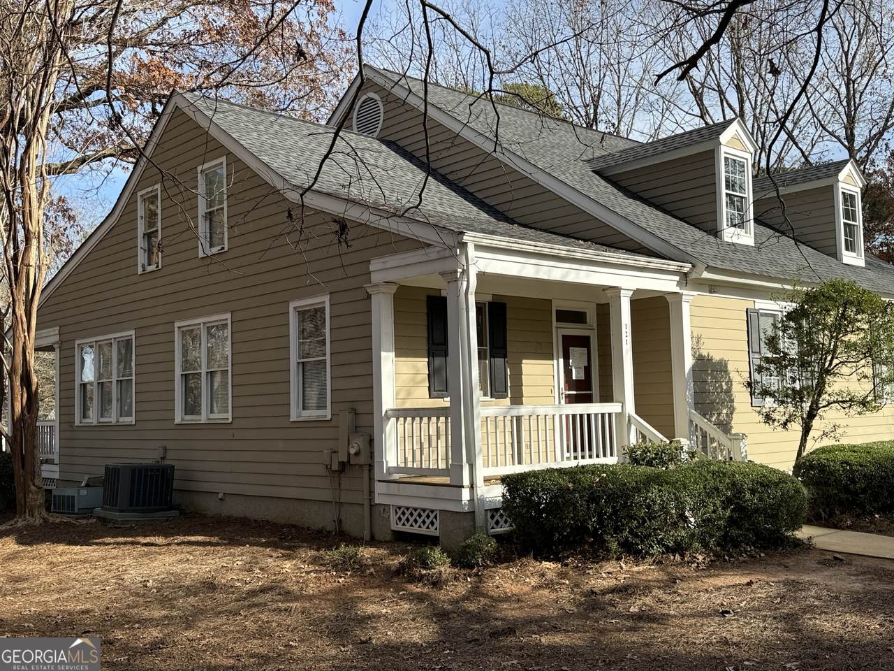 121 Woodcrest Drive - Photo 1