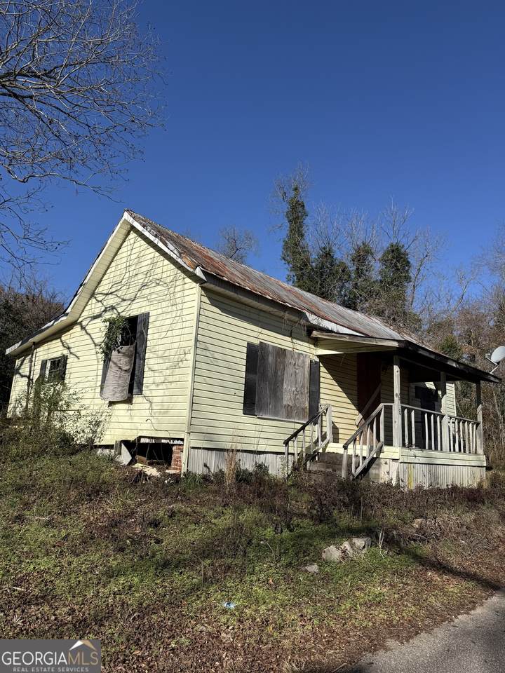 628 M L King Street - Photo 1