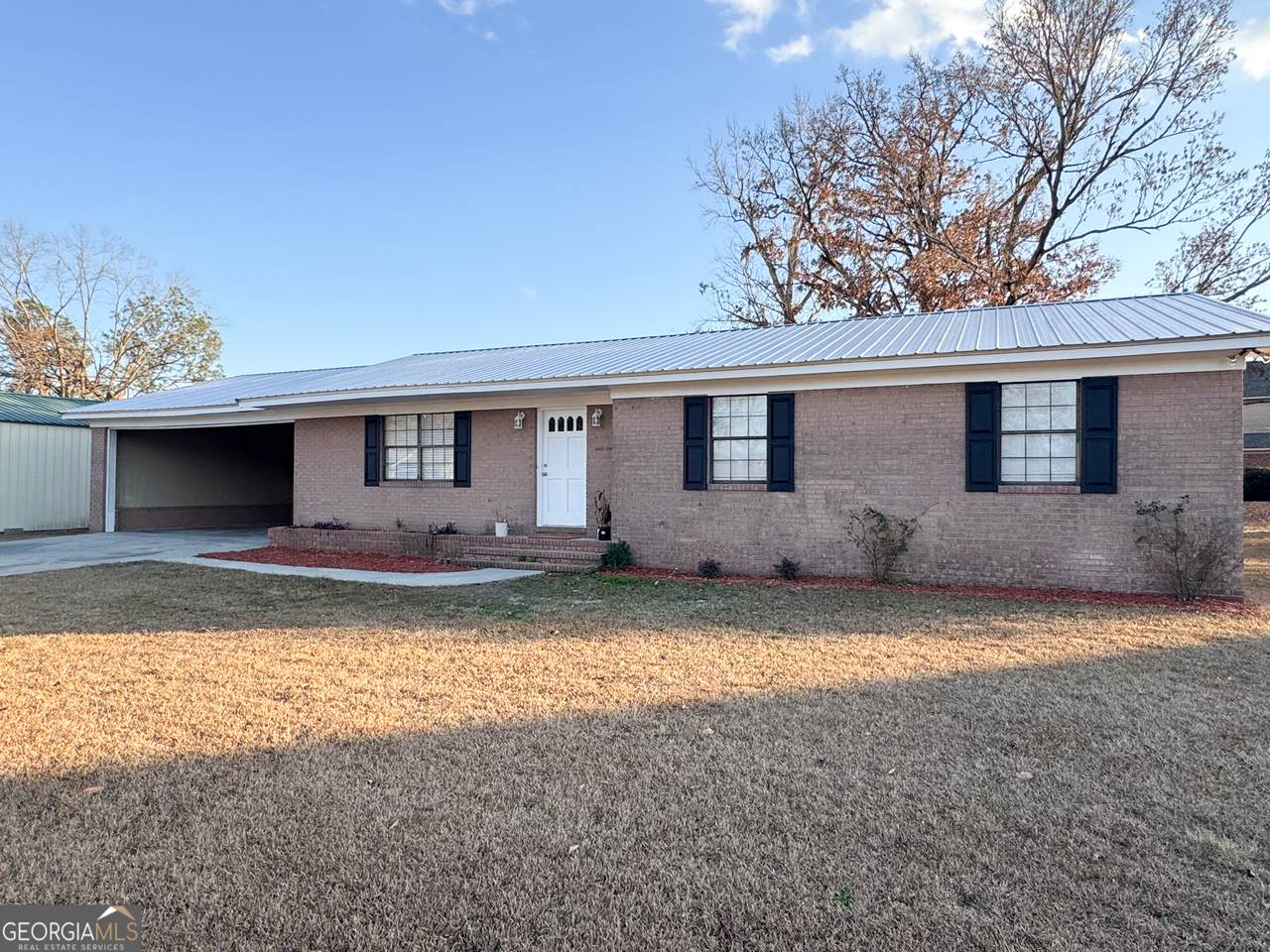 1705 Moses - Photo 1