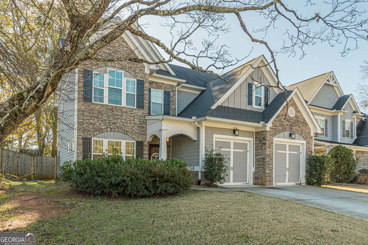 1006 Mclinden Avenue - Photo 1