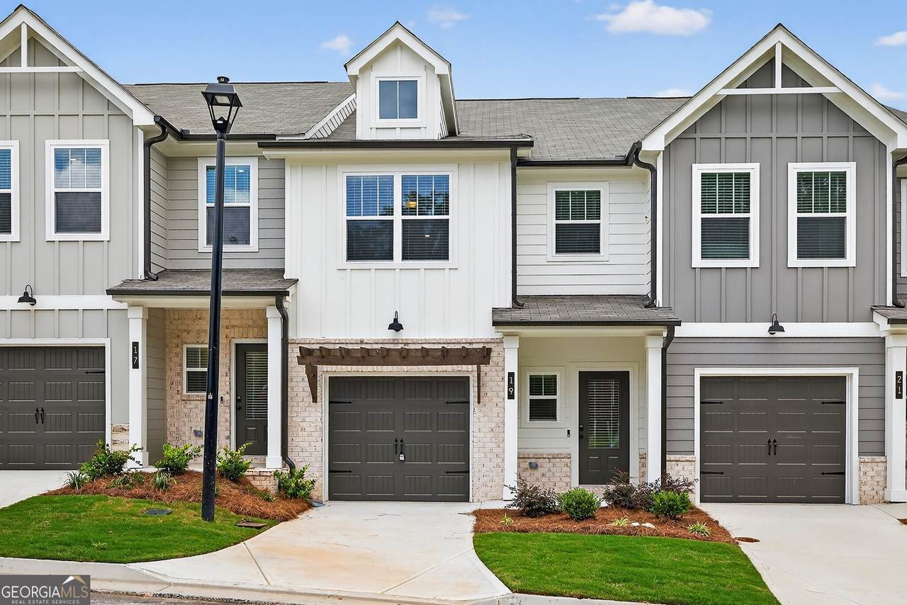 19 Benscot Drive - Photo 1