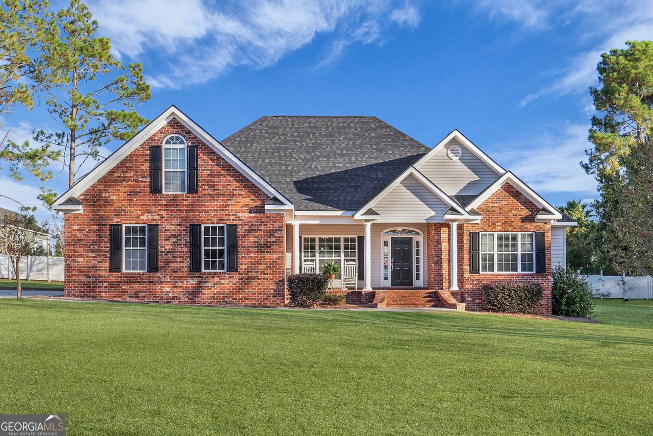 1202 Columbus Drive - Photo 1