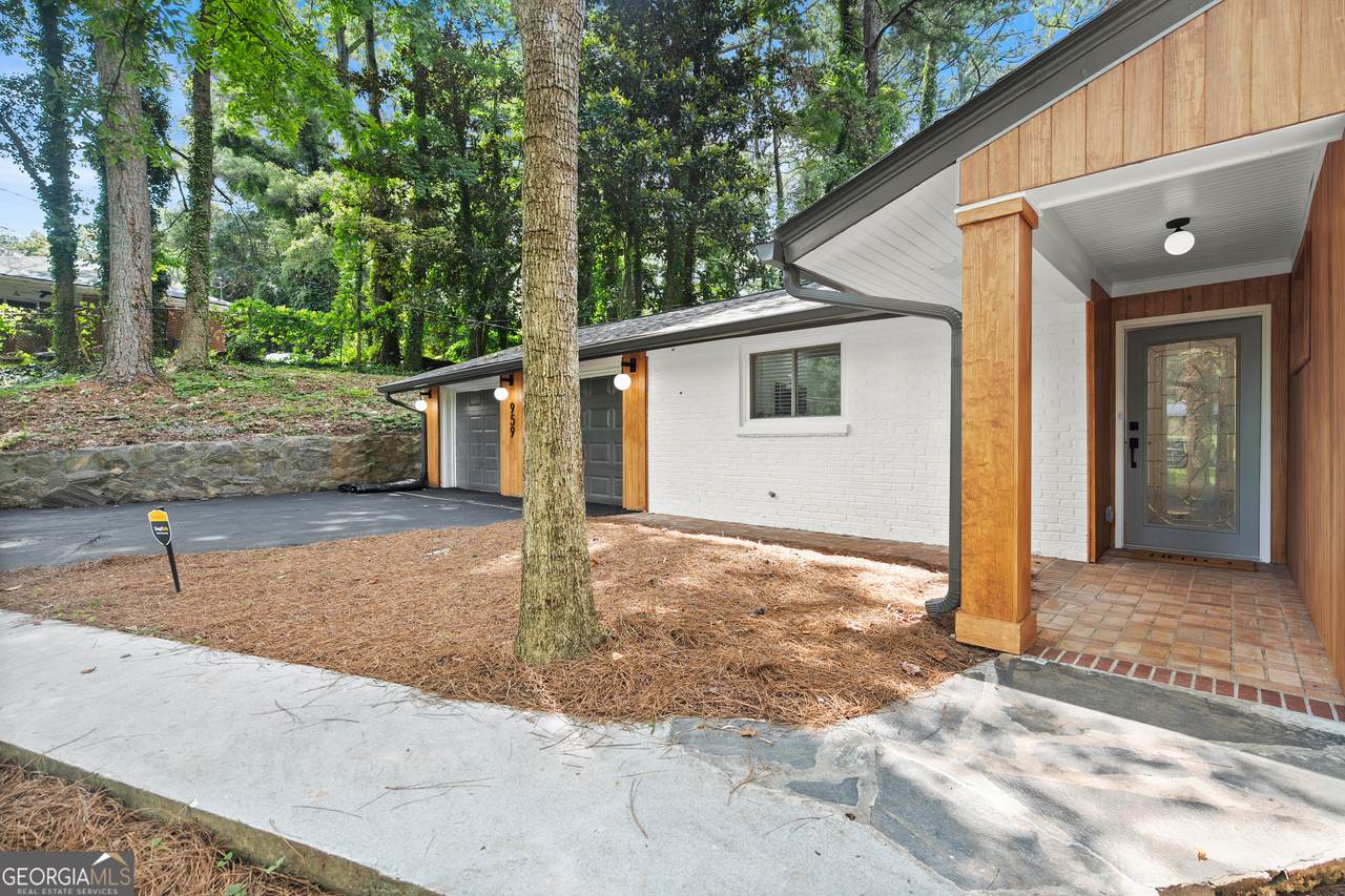 959 Peyton Road - Photo 1