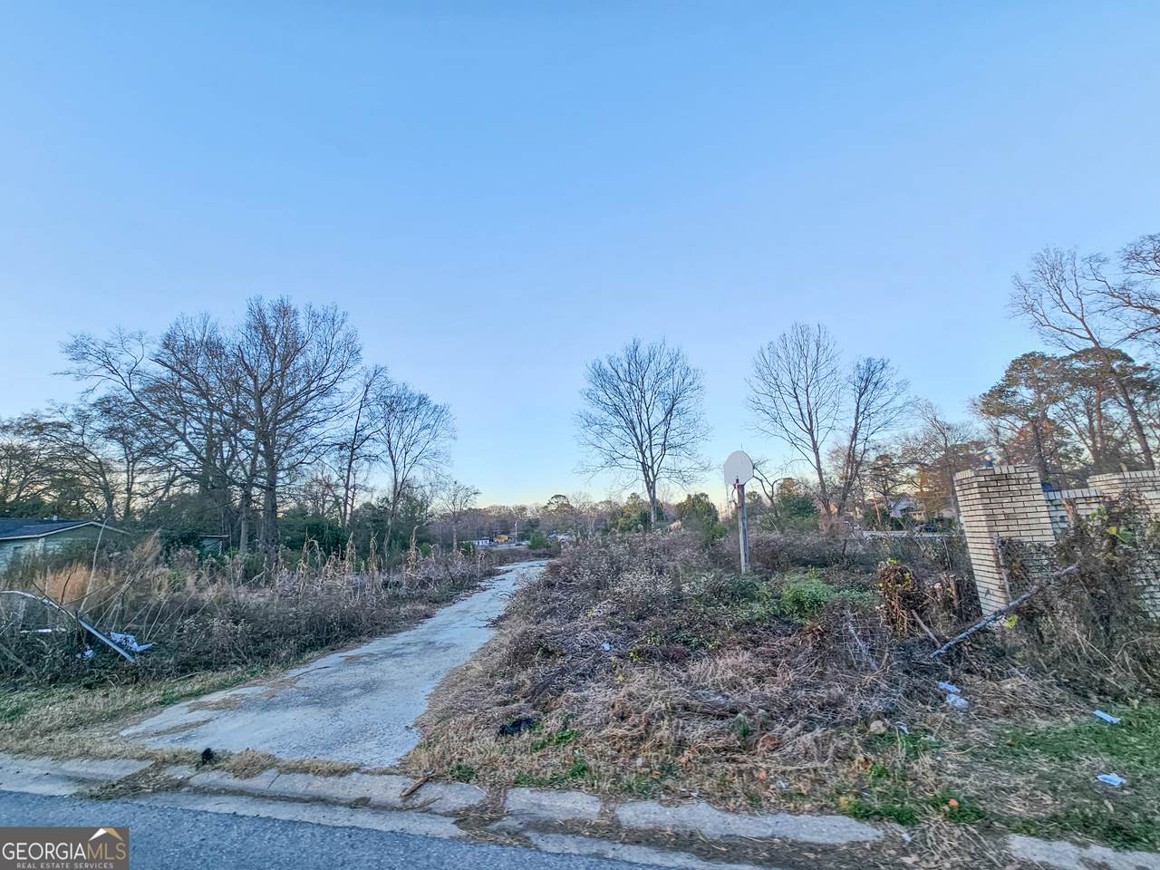 2611 Village Green Lane - Photo 1