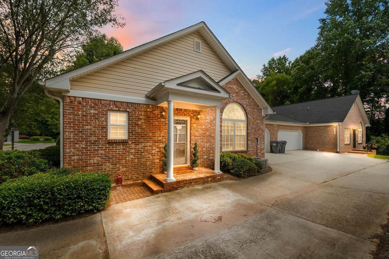 3309 Raes Creek Road - Photo 1