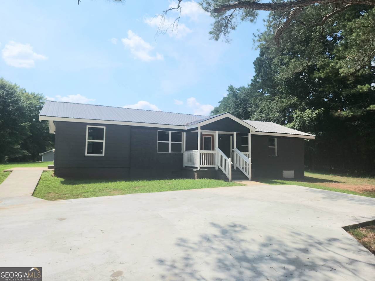 109 Reynolds Drive - Photo 1