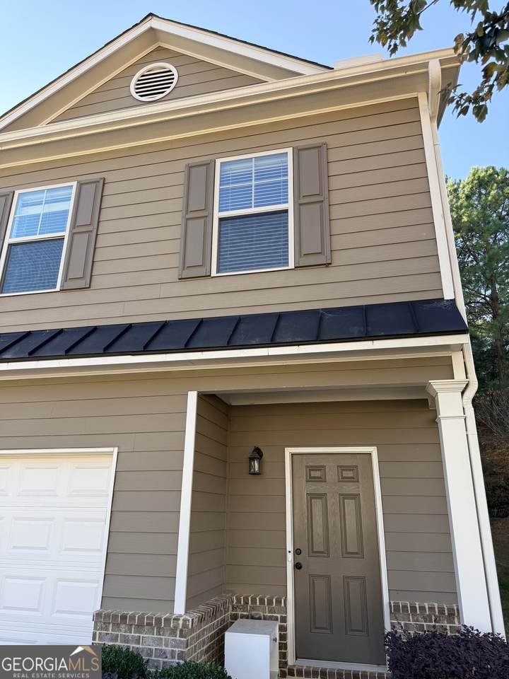 5414 Sycamore Court - Photo 1