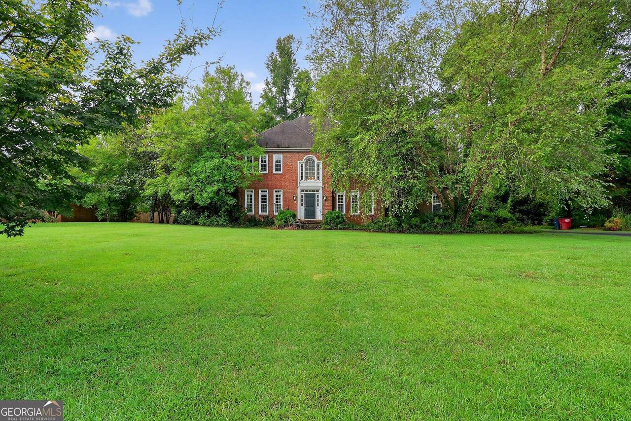 118 Ashford Park - Photo 1