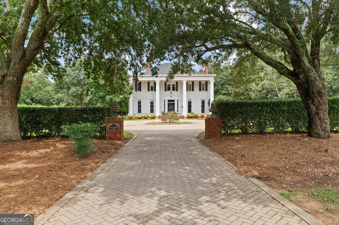 617 Dixie Avenue - Photo 1