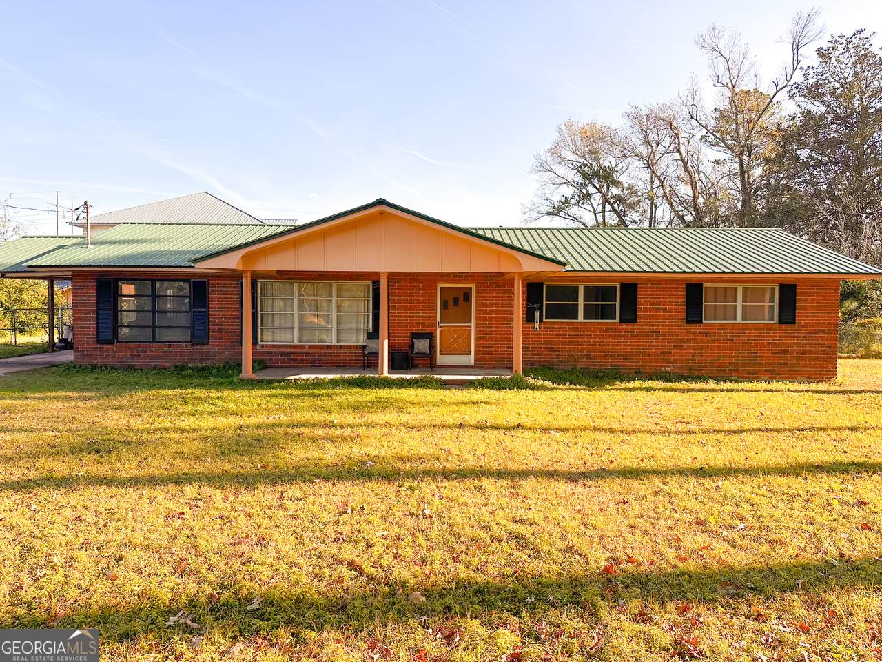 213 Sherman Drive - Photo 1