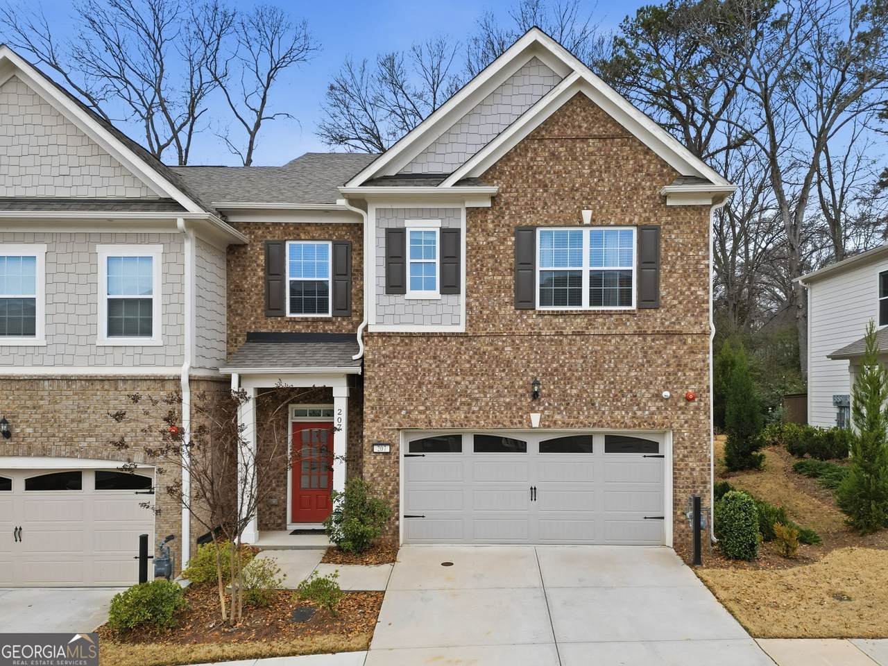 207 Holden Way - Photo 1