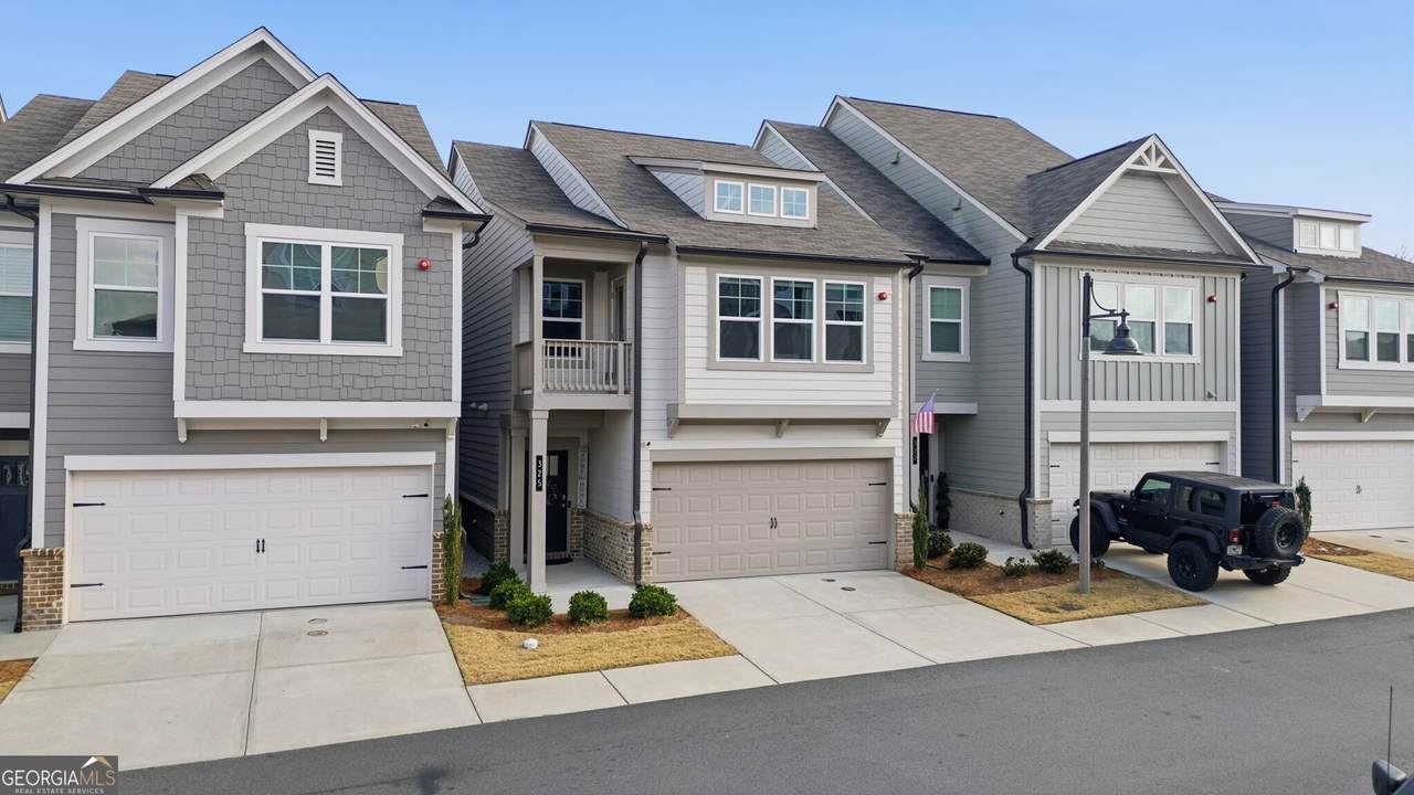 325 Hayden Circle - Photo 1