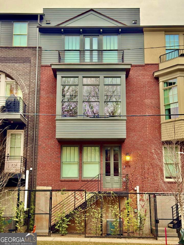 676 Hank Aaron Drive - Photo 1