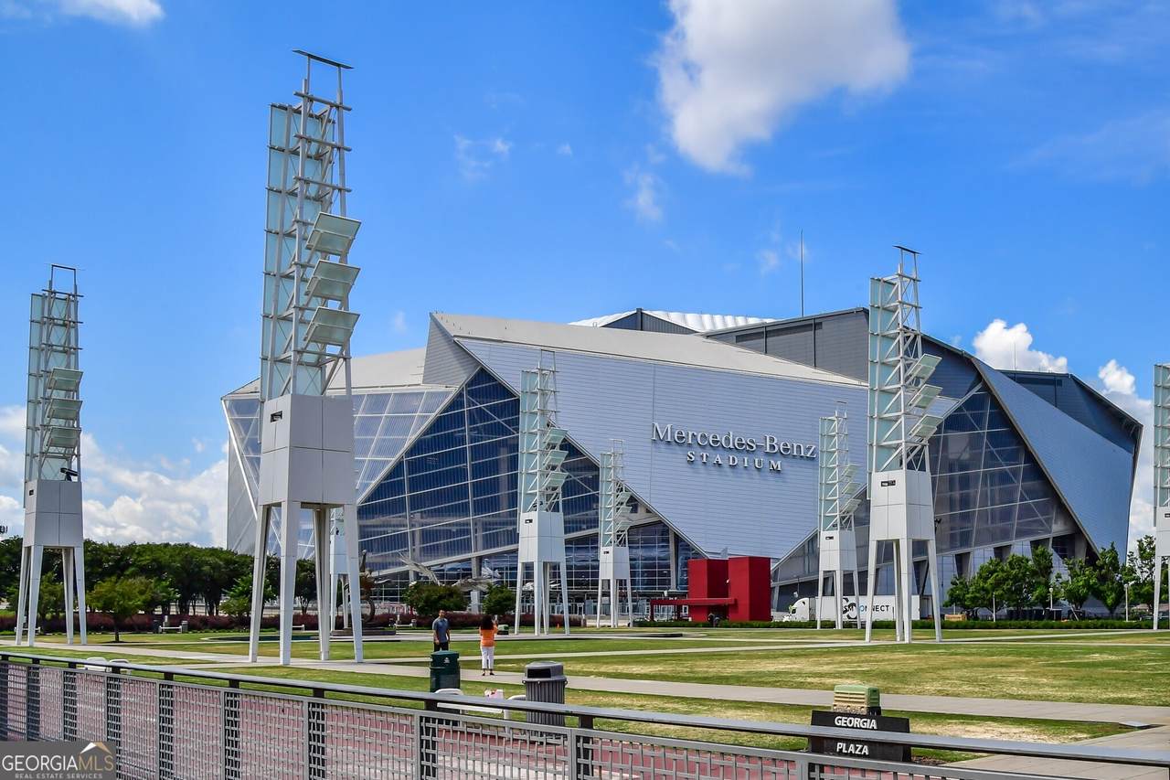 215 Piedmont Avenue - Photo 1