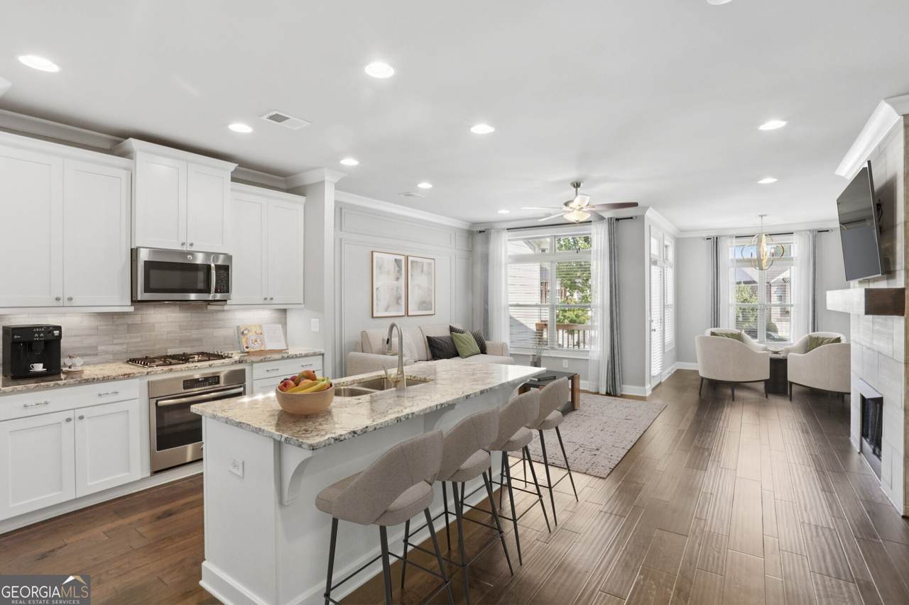 3899 Glenview Club Lane - Photo 1