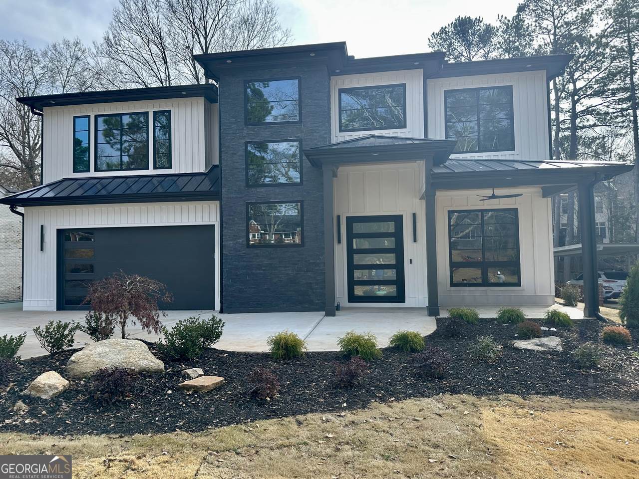 1343 Merry Lane - Photo 1