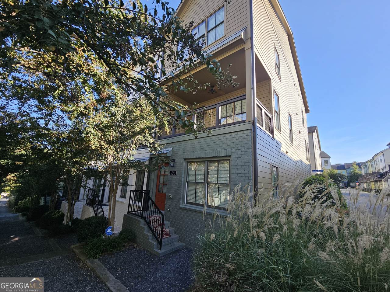 754 Dunlop Way - Photo 1