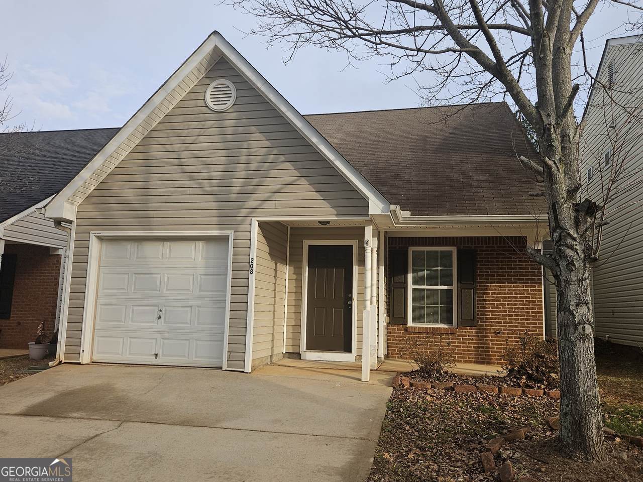 208 Lossie Lane - Photo 1