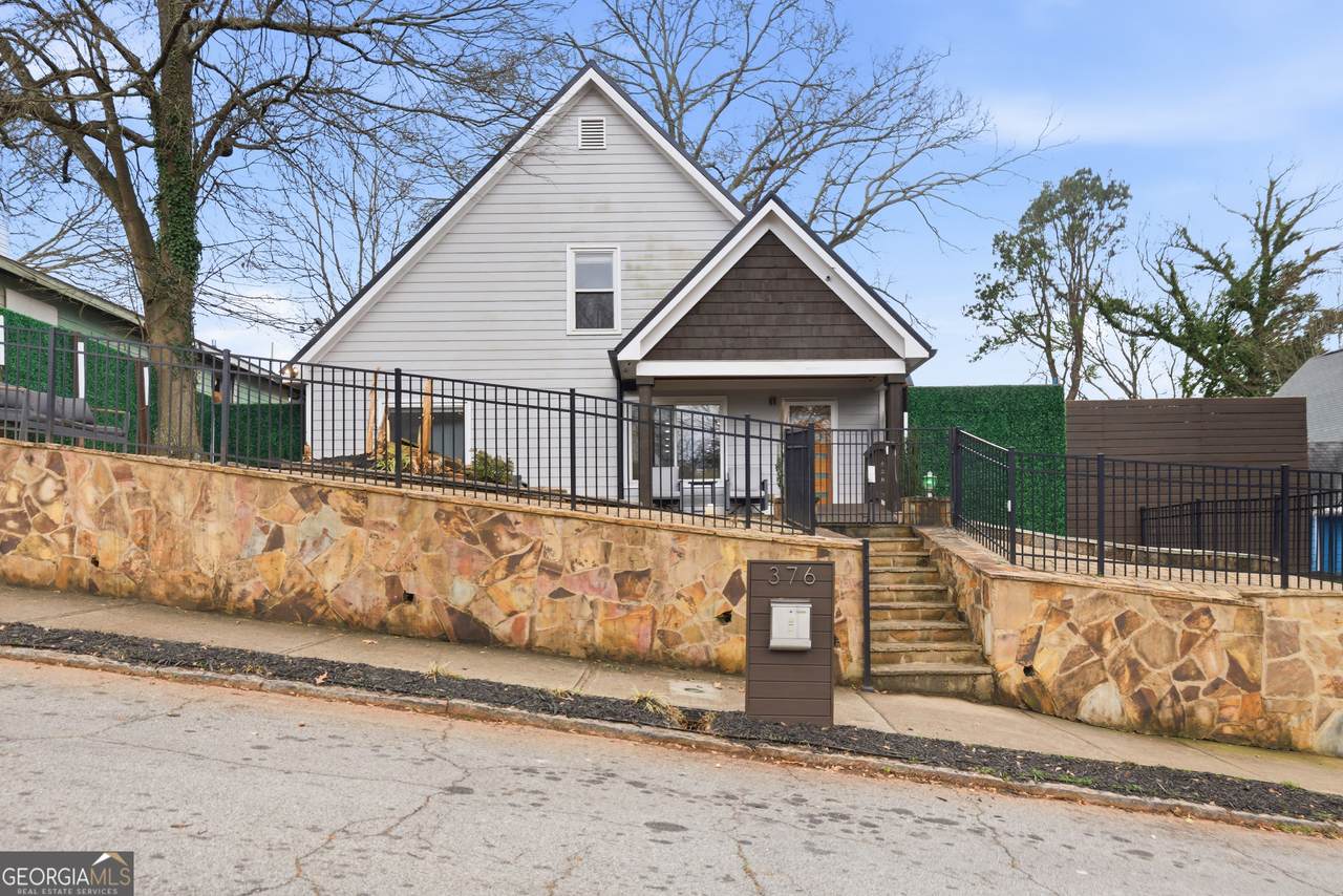 376 Roy Street - Photo 1