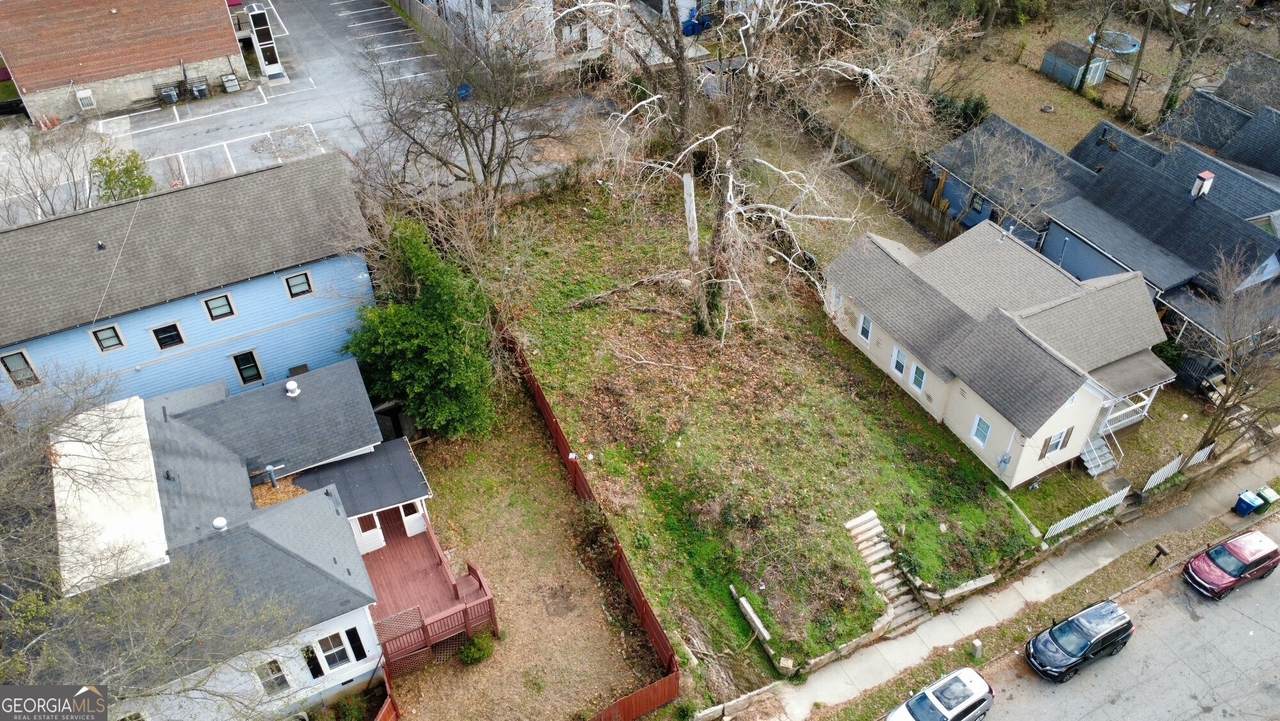 348 Kelly Street - Photo 1