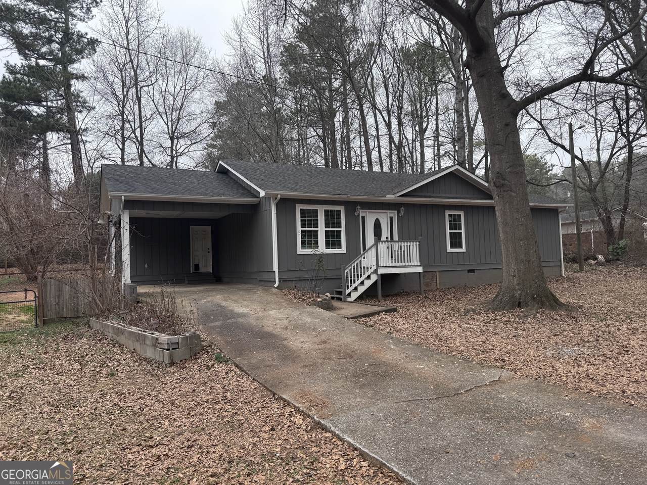 155 Dilmus Court - Photo 1