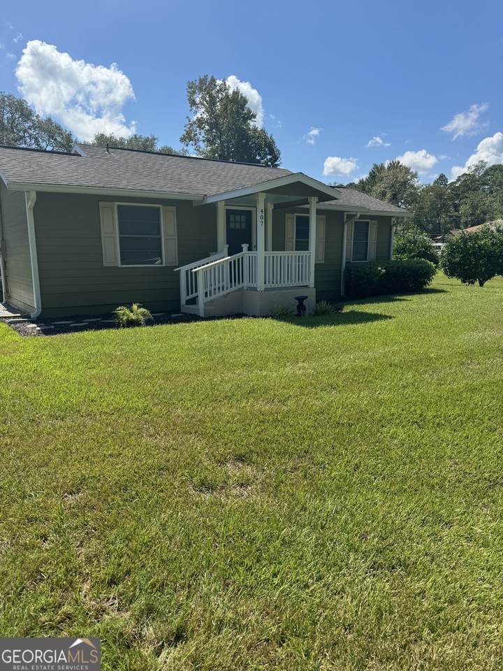 407 Hall Street - Photo 1