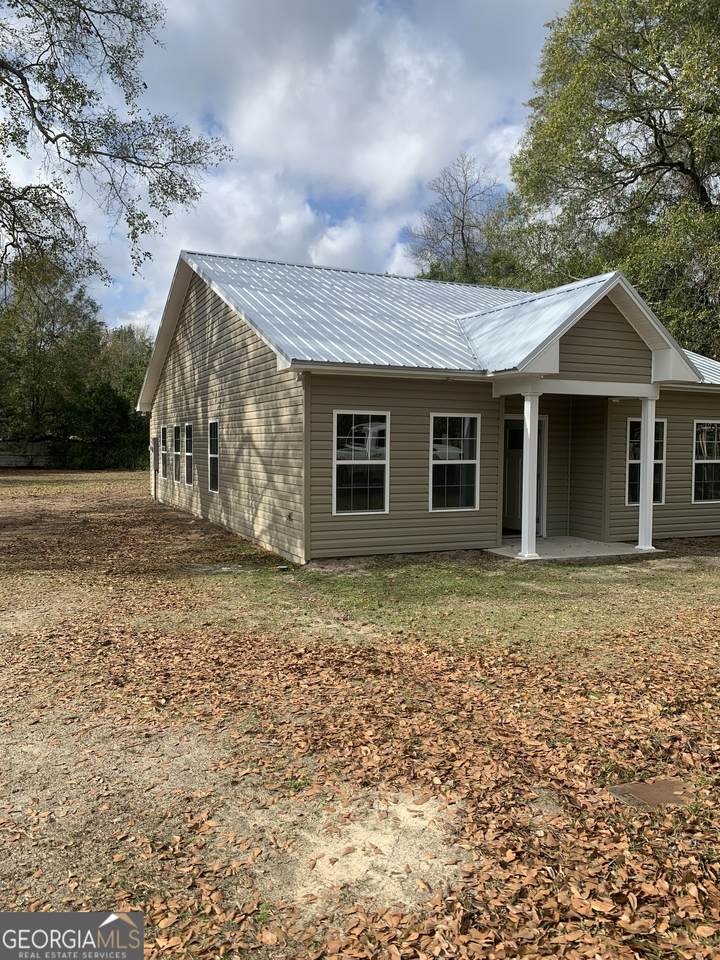 267 Saunders Street - Photo 1