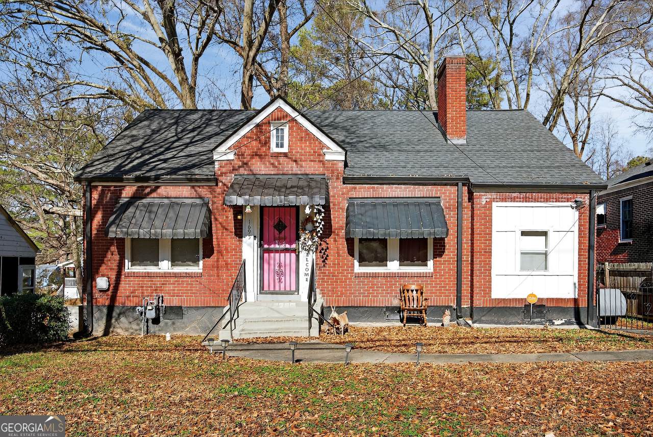 1695 Beecher Street - Photo 1