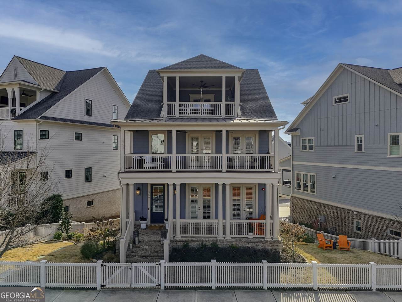 569 Club Drive - Photo 1