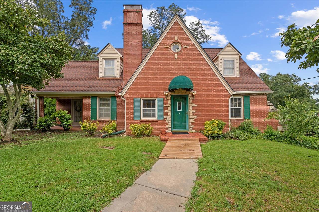 230 Lafayette Street - Photo 1