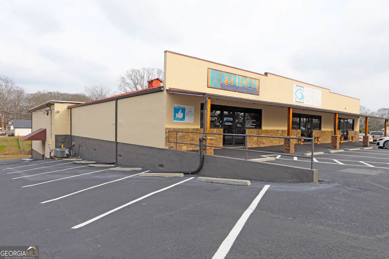 300 Alabama Avenue - Photo 1