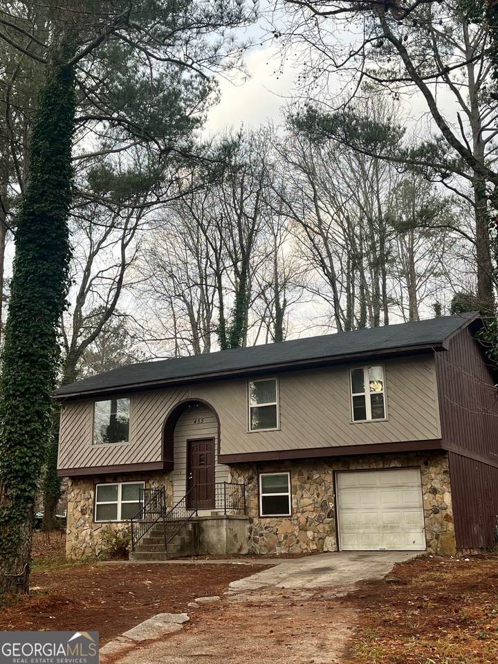 455 Paxton Place - Photo 1